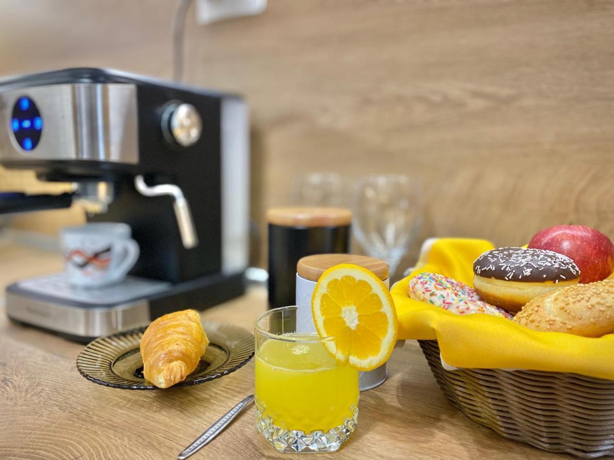 Art Apartment For 4 People Free Parking & Wifi 스타라 자고라 외부 사진