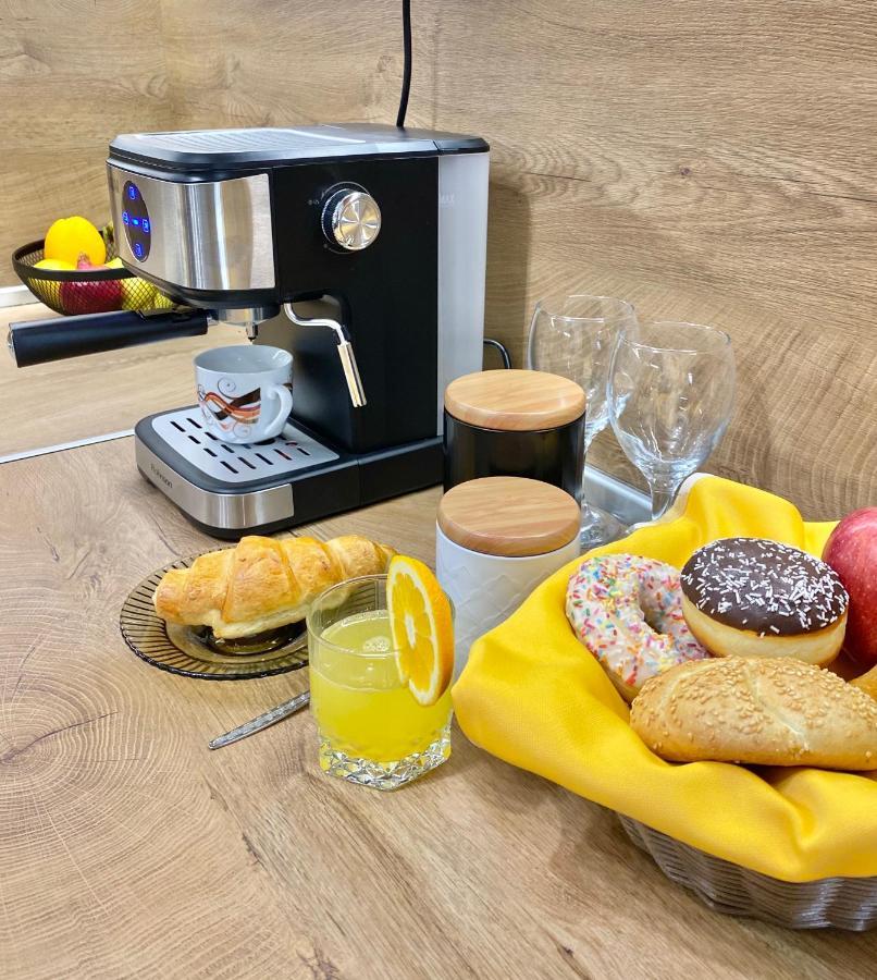 Art Apartment For 4 People Free Parking & Wifi 스타라 자고라 외부 사진