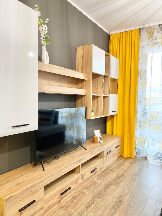 Art Apartment For 4 People Free Parking & Wifi 스타라 자고라 외부 사진