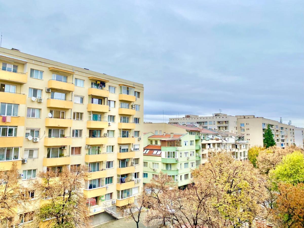 Art Apartment For 4 People Free Parking & Wifi 스타라 자고라 외부 사진