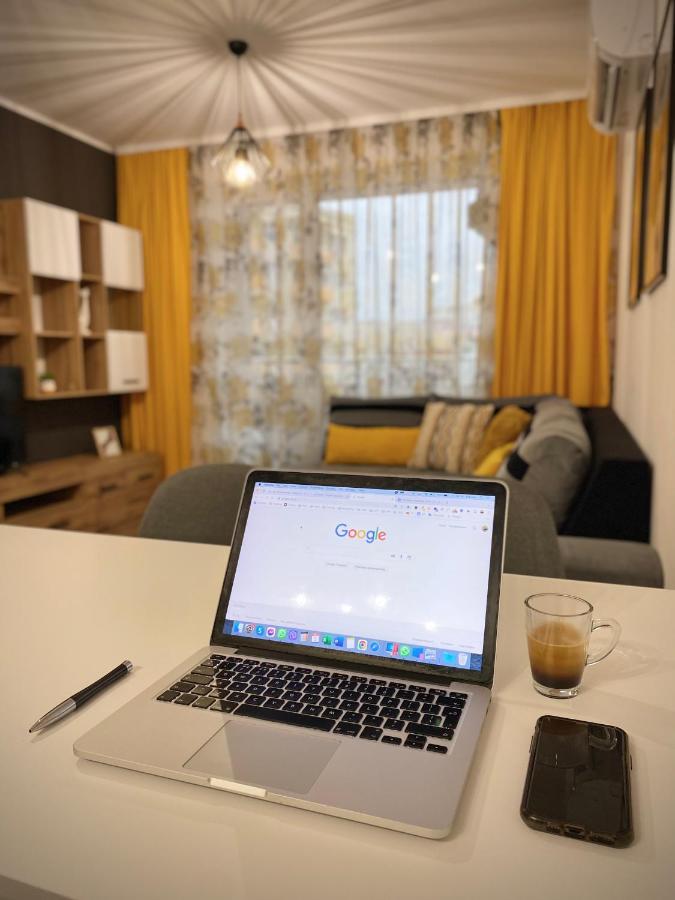 Art Apartment For 4 People Free Parking & Wifi 스타라 자고라 외부 사진